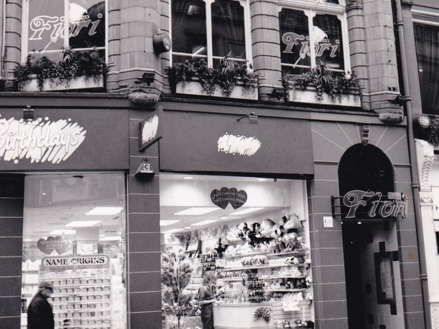 Bistro Fiori diners enjoyed an elevated view onto Commercial Street in the city centre. Pictured in January 1992.