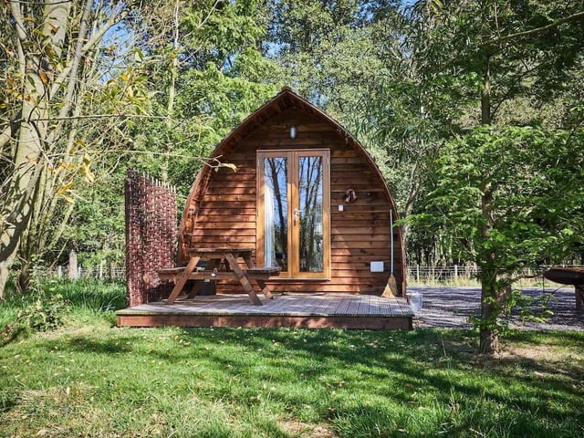 Nestled in the countryside but still close to York and all the attractions it has to offer, this cabin in Storwood overlooks a stunning wildlife lake, surrounded by native woodland. It has outside seating overlooking the lake and a firepit/barbecue. It has a rating of 4.93 from 58 reviews, with one guest saying: "A lovely break, the wigwam cabins are so cute, private peaceful and serene. Fully equipped with everything you need."