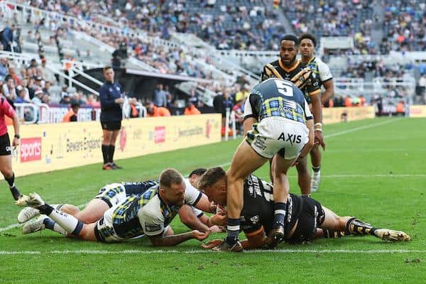 Alex Mellor scored two tries in Tigers' Magic Weekend win over Leeds three months ago. Picture by Paul Currie/SWpix.com.
