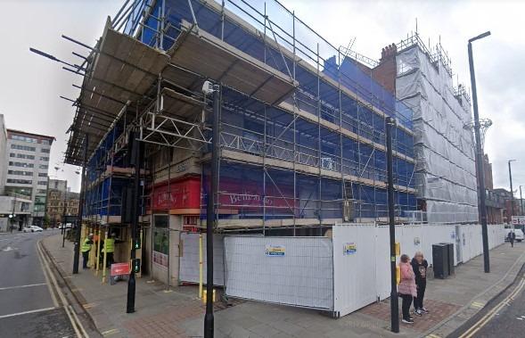The Jubilee Hotel site is now being transformed into 43 apartment hotel rooms and commercial space on the ground and basement floors. The hotel building is being retained, while the adjacent three-storey corner building is being demolished and replaced with a high-quality new build.