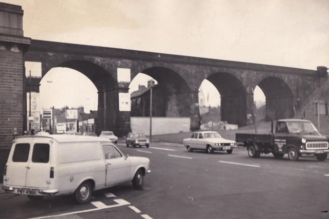 The Kirkstall Road viaduct pictured in November 1975.