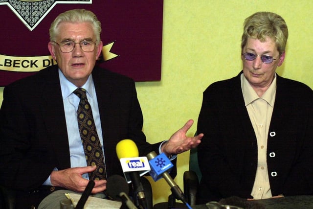 Leonard's brother, Ken Farrar, and sister, Christine Willans, made repeated appeals for information over the years, including during this press conference in the days after his death.