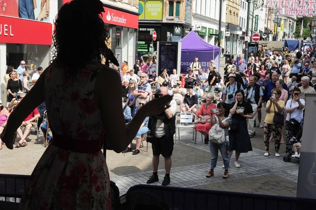 Crowds gathered on Briggate for the entertainment.
