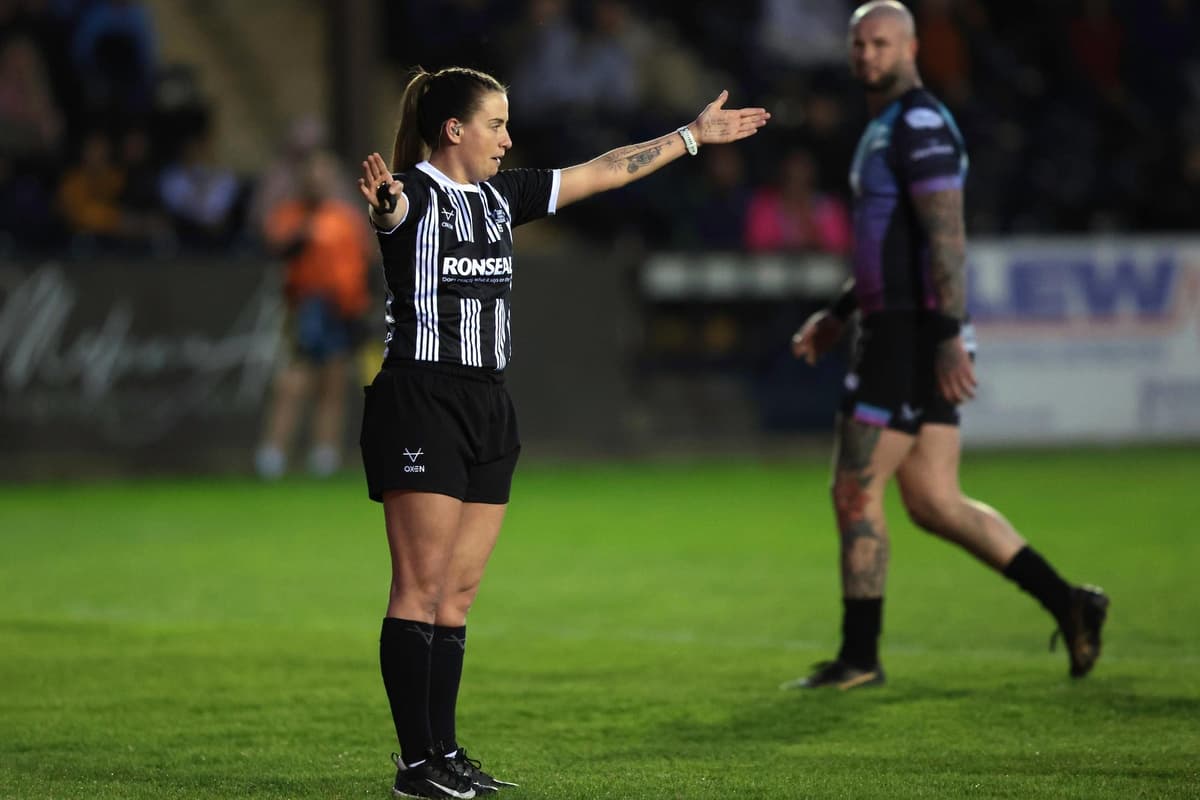Referee to make Leeds Rhinos history as Castleford Tigers and Wakefield ...