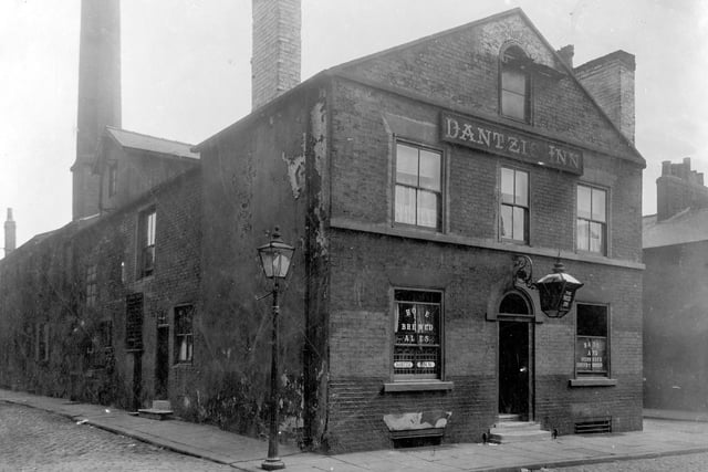 The Dantzic Inn on Regent Street pictured in June 1926. The name Dantzic was taken from the town in Germany which was famed for brewing Spruce beer and also the high quality of Oak casks which were used.