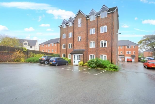 This beautifully presented two bedroom second floor apartment is situated in the hugely popular New Forest Village in LS10. An ideal purchase for first time buyers or investors, the property boasts allocated parking plus additional visitor parking, a modern kitchen and bathroom and spacious accommodation throughout.