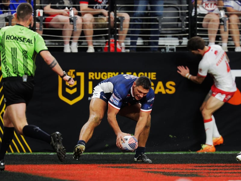 No longer a prolific try scorer, but still making important carries early in sets 7