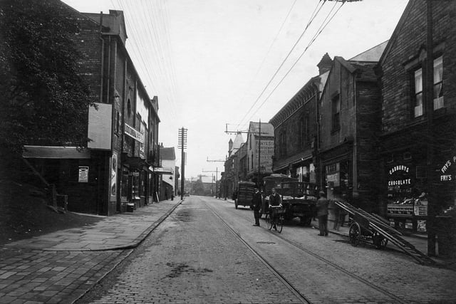 Lower Town Street in June 1931. This area has since been completely redeveloped with nothing remaining of the buildings here.