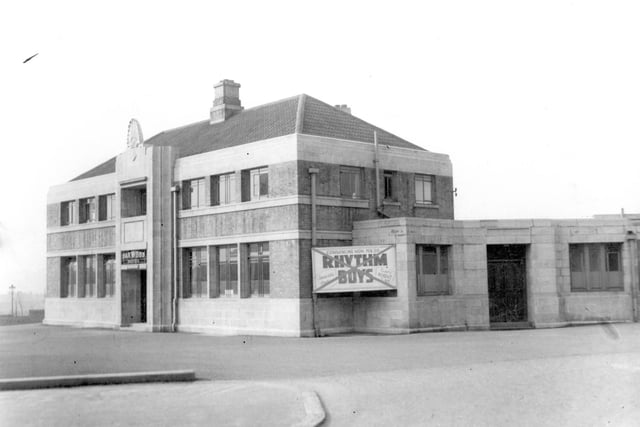 Oakwood Hotel, sign for The Rhythm Boys has been crossed out. This public house has now been converted into a burger restaurant. Pictured in March 1939.