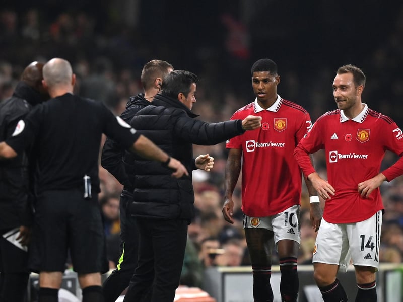 LONDON, ENGLAND - NOVEMBER 13: Marco Silva, Head Coach of Fulham interacts with Marcus Rashford and Christian Eriksen of Manchester United during the Premier League match between Fulham FC and Manchester United at Craven Cottage on November 13, 2022 in London, England. (Photo by Justin Setterfield/Getty Images)