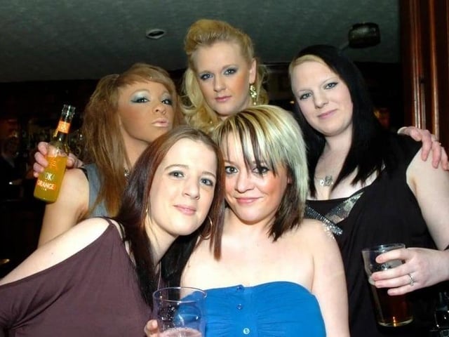 Kirstie, Sam, Stacy, Ellie and Jasmin
