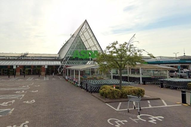 The McDonald's branch inside the Pudsey Asda has a rating of 3.5 stars from 818 Google reviews.