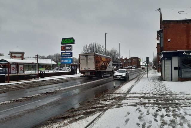 Snowy scenes on Kirkstall Road.