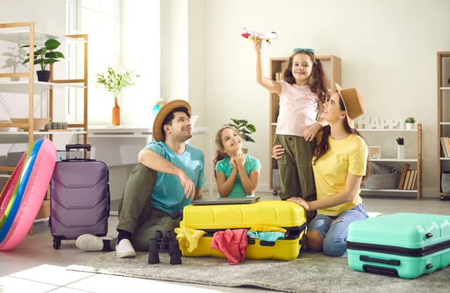 Several large suitcases are on sale on Amazon right now - with up to 33% off - including Samsonite and FLYMAX luggage.
