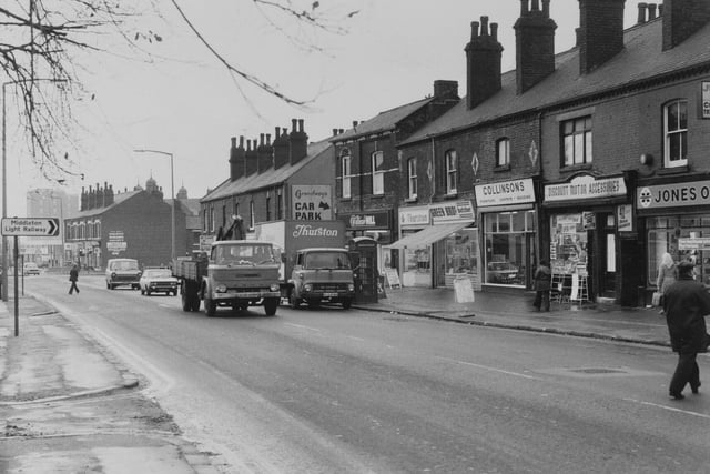 Beeston's on Dewsbury Road in November 1979. Shops in focus are Tthurston's, William Hill, Green Bros, Collinsons, Discount Motors Accessories and Jones TVs.