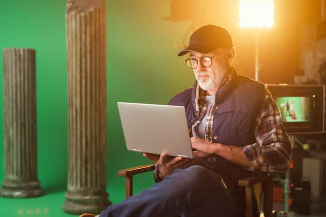 Using digital scripts on film set (photo: Adobe)