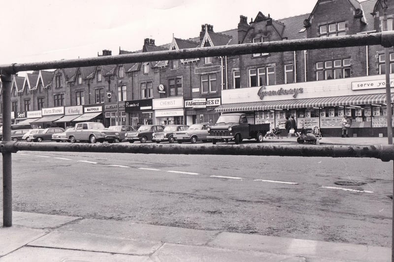 Did you  shop here back in the day? Grandways on Roundhay Road pictured in April 1981.