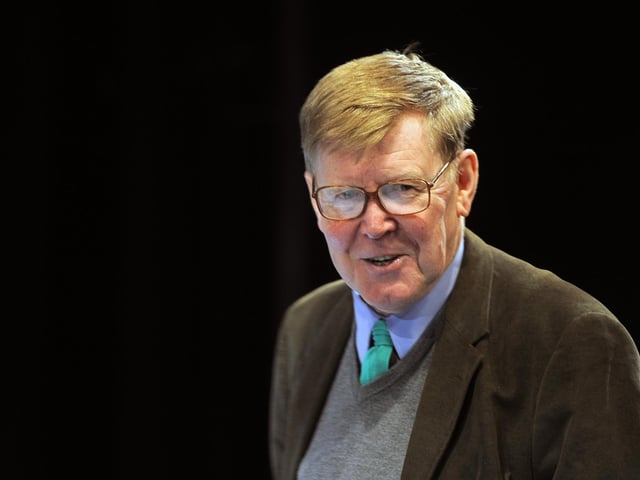 Actor, author, playwright and screenwriter Alan Bennett attended Christ Church Upper Armley School before moving on to Leeds Modern, now Lawnswood School. He would then go on to the Joint Services School for Linguists and the University of Oxford.