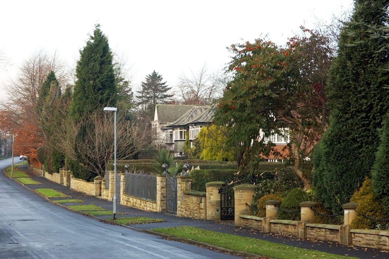 The average annual household income in Alwoodley is £55,600, the second highest in Leeds.