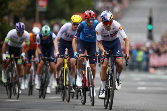 On the attack: Tom Pidcock (Great Britain) at the 2026 UCI Road World Championships - Montréal, Canada - Men Elite Road Race (Picture: Alex Whitehead/SWpix.com)