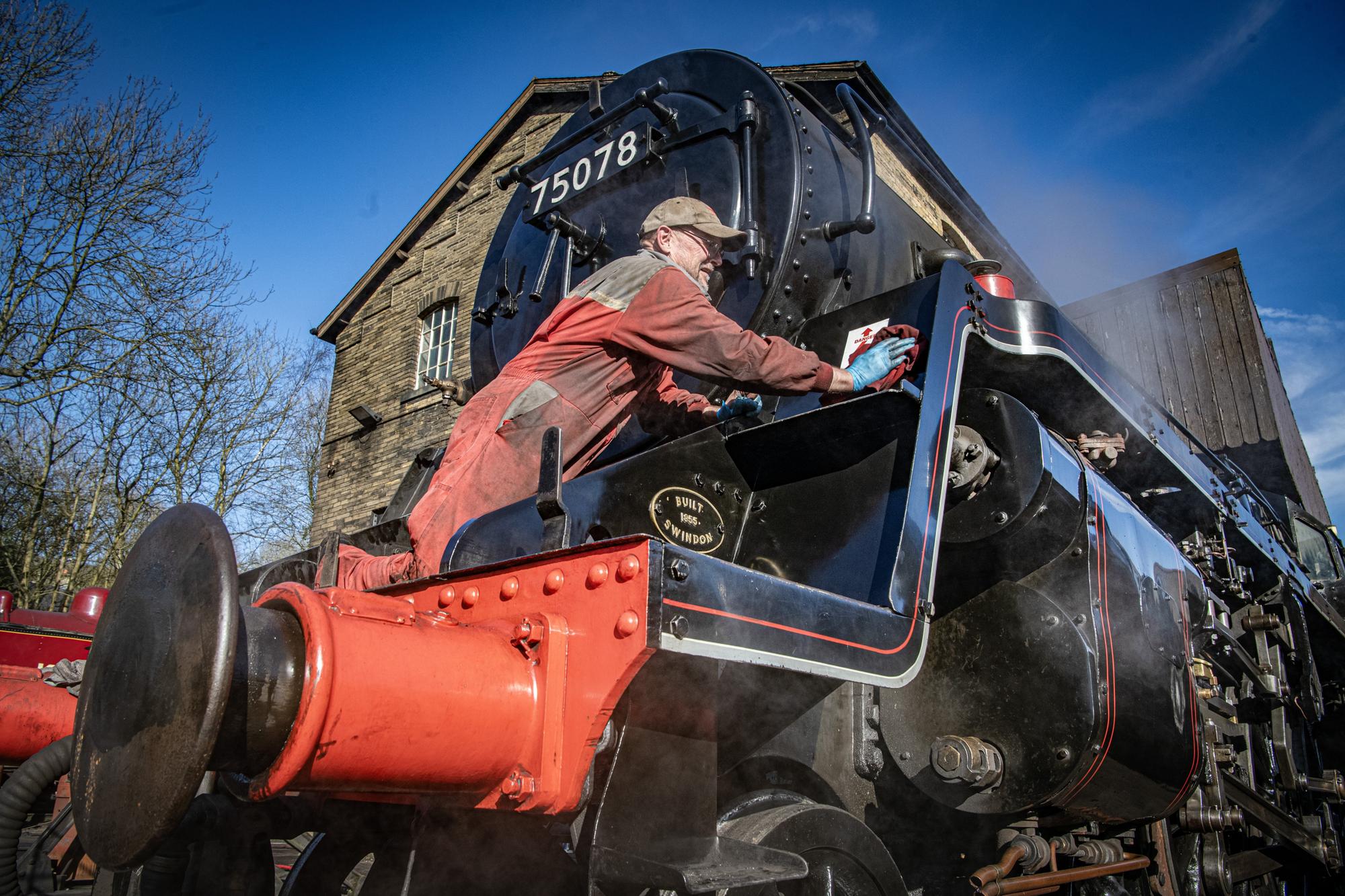 I travelled on a 1950s West Yorkshire steam train made famous by Peaky ...