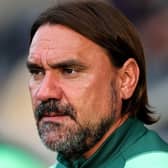 BURTON-UPON-TRENT, ENGLAND - JULY 27:   Daniel Farke, the Leeds United manager looks on during the pre-season friendly match between Nottingham Forest and Leeds United at the Pirelli Stadium on July 27, 2023 in Burton-upon-Trent, England. (Photo by David Rogers/Getty Images)