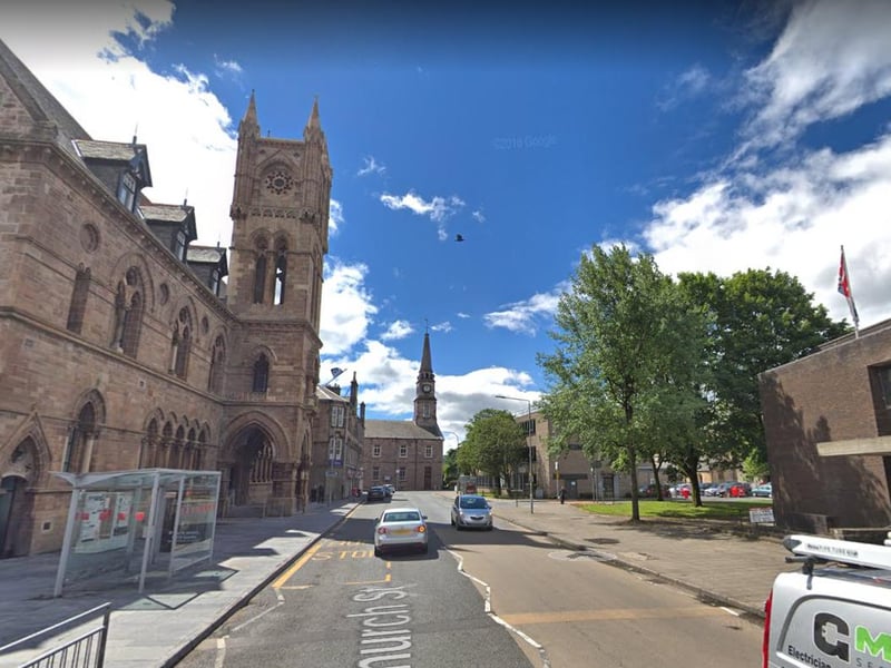 West Dunbartonshire recorded 567 positive cases in the last seven days, this was a rate of 641.8 cases per 100,000 people.