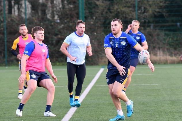 Cameron Smith releases the ball with (left to right) Mickael Goudemand, Tom Nicholson-Watton, James Donaldson and Mikolaj Oledzki also in the picture.