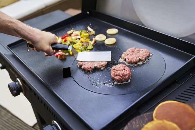 How to make the perfect smash burger.