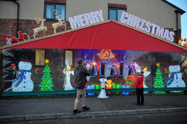 The front of the display, wishing visitors a merry Christmas.