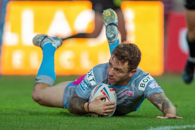 Assuming both first-choice halves are available, Myler will remain in the number one role.