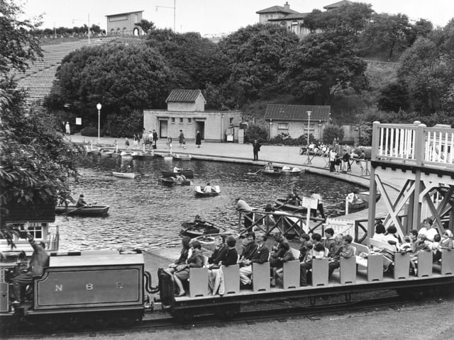 A busy Peasholm Park in August 1966.