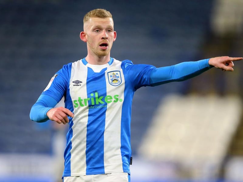 Huddersfield Town chairman Phil Hodgkinson has revealed that Leeds United made four bids for Lewis O'Brien over the summer, with the most expensive coming in at £13m. (BBC)
(Photo by Alex Livesey/Getty Images)