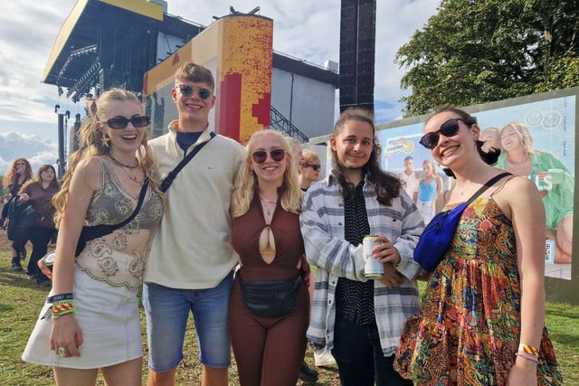 These folks were some of the many happy faces after a brilliant set from Rina Sawayama