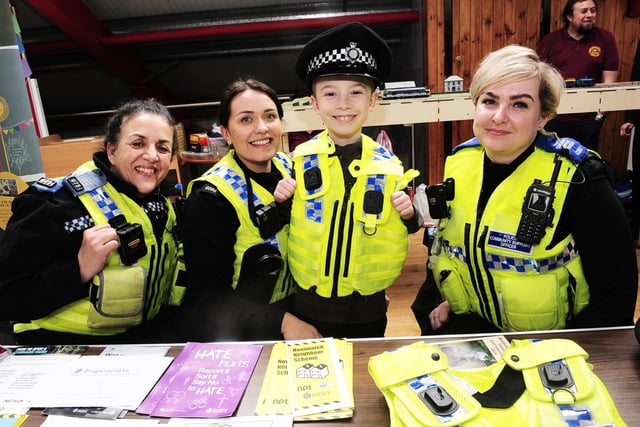Leo Cook, seven, with police from Elland Road including PCSO Deborah Kirkey, PC Abbey Thewlis, and PCSO Emma Calley. (pic by Steve Riding)