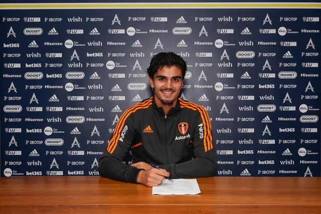 Struijks signs on until 2027 (Pic: Leeds United)
