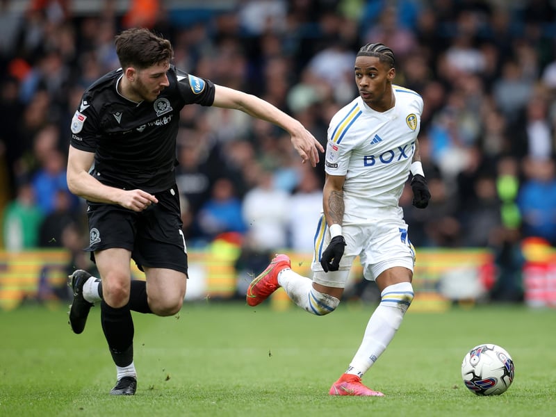 5 - Held danger as he always does but the weight of some of his passing just wasn't quite right. Risked giving it away a few times, did give it away dangerously in the first half. Kept trying but created little.