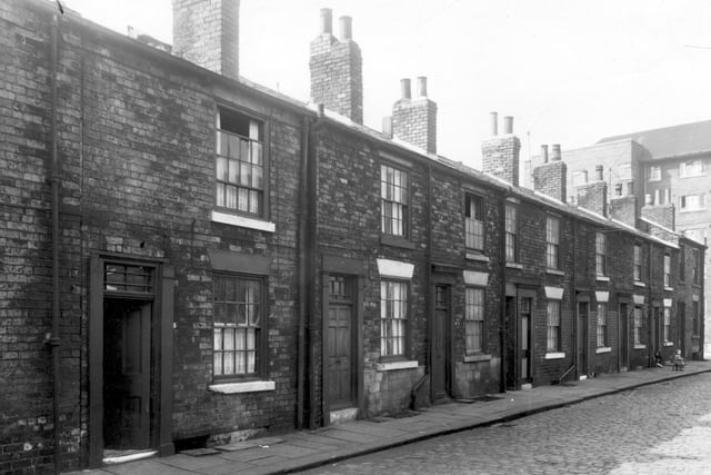 Hampden Street in April 1959. Shaftesbury House can be seen on the right edge. This area of Beeston was redeveloped after slum clearance.