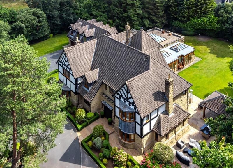 The Manor was sold in February 2022 for £3,450,000. Extending to over 10,200 sq ft, this mansion has a superb leisure suite including a swimming pool and gym, plus a detached triple garage with a seperate apartment suite above for guests.