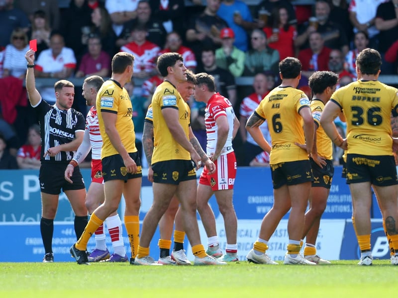 Grade E punching, 16 penalty points, total points in previous 12 months 20.25 – three-match suspension.