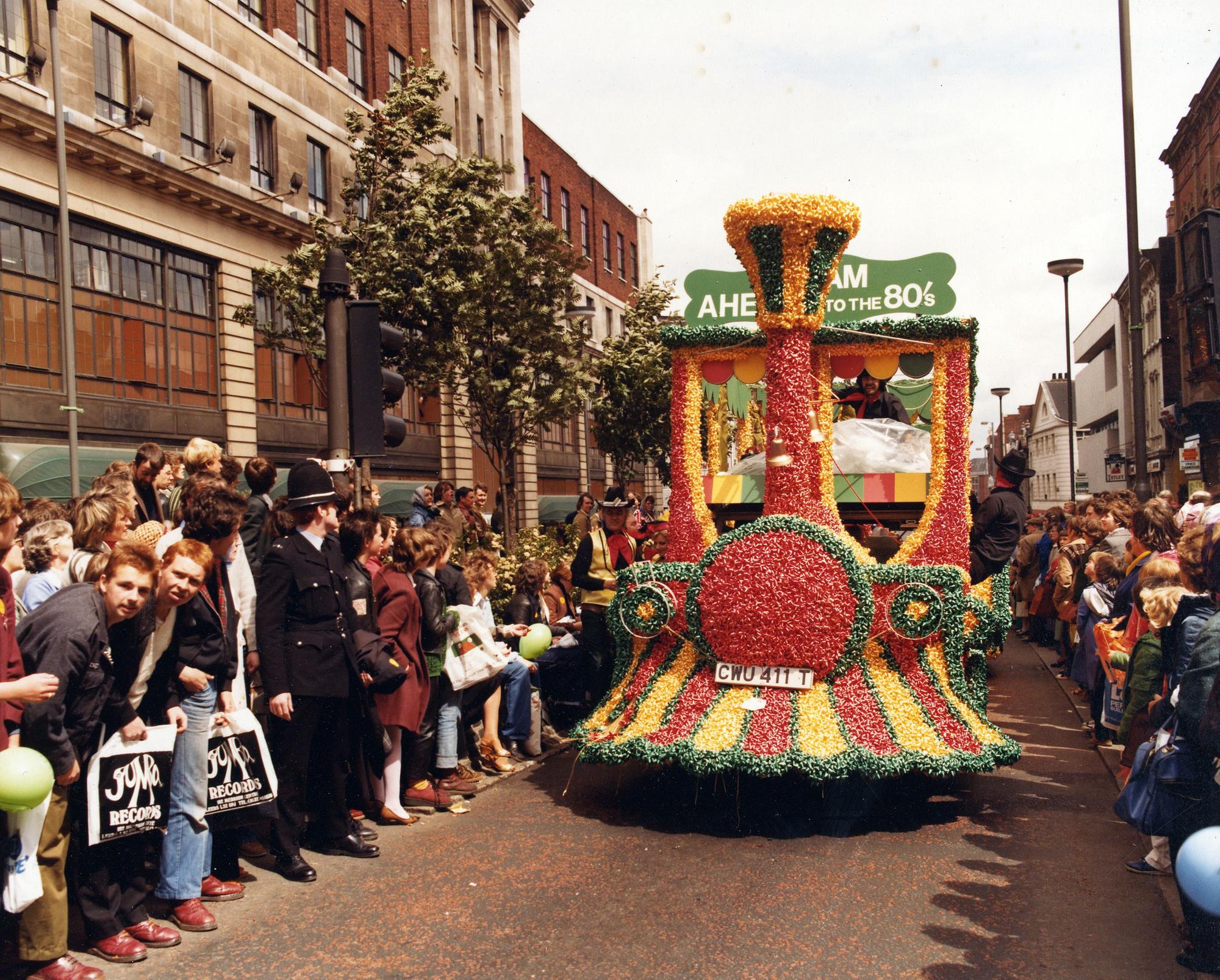 Leeds nostalgia: When 300,000 turned out for the Lord Mayor's Parade in 1980 - Vimarsana News