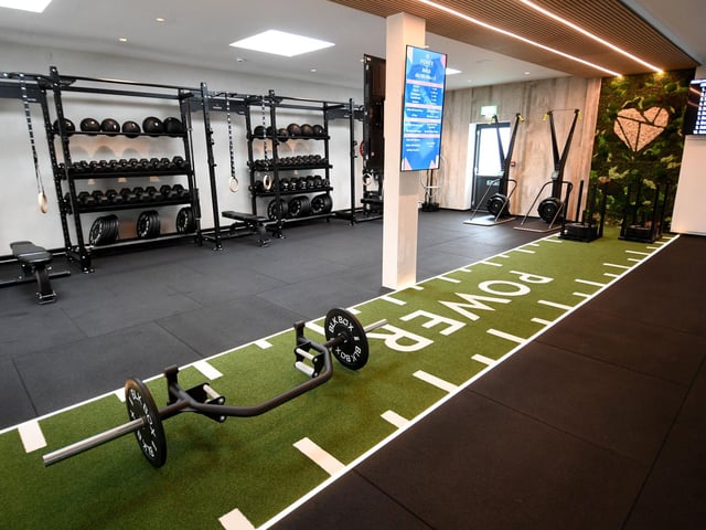 A new gym that promises to “transform the way our community approaches health and wellness" has opened its doors in north Leeds. The Bradford Road gym offers a holistic approach to fitness with personal training in small groups, tailoring each member's fitness journey to their individual needs, goals, and preferences.