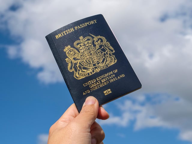 Scott Wood said: "I’d pay off my existing debts and enjoy the rest on travelling."