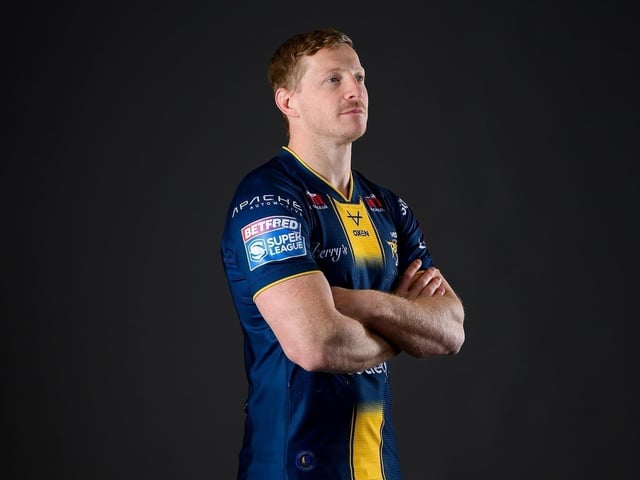 Conceded a costly penalty from the kick-off, but scored a superb solo try and did some excellent work on attack 8