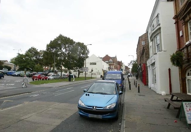 Wakefield Westgate, between Drury Lane and Train Station