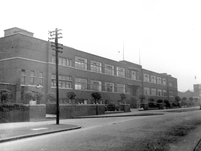 Sumries pictured in Se[ptember 1937. S. Harris began this business in Worth Place, he was joined in 1919 by his three sons. At that time the factory was on Cross Stamford Street and business had moved into the wholesale ready-to-wear trade. This new factory on York Road opened in 1934 employing 1,500 people. The company closed down in 1989. The building was demolished in 1993, the York Road Shopping Centre is on the site.
