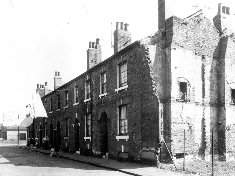 Share your memories of Sheepscar in the 1950s with Andrew Hutchinson via email at: andrew.hutchinson@jpress.co.uk or tweet him - @AndyHutchYPN