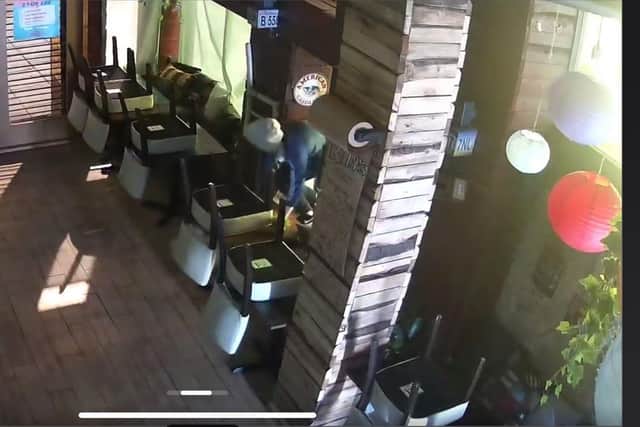 Thieves broke into Hooyah Burgers overnight (Thursday morning) smashing through a window and stealing the restaurant’s till.