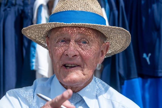 Sir Geoffrey Boycott is one of England's most celebrated cricketers, having played for both Yorkshire and England. But before he began his career in cricket, Boycott attended Fitzwilliam Primary School in Wakefield and played for Ackworth Cricket Club in Wakefield.
