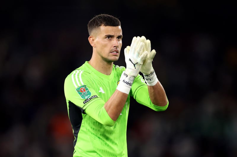 United's back-up keeper Darlow is back in the mix having returned to the bench at Huddersfield upon recovering from a dislocated thumb which had seen him sidelined since the turn of the year.